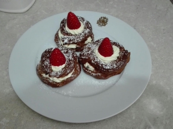 Zeppole di San Giuseppe al cioccolato